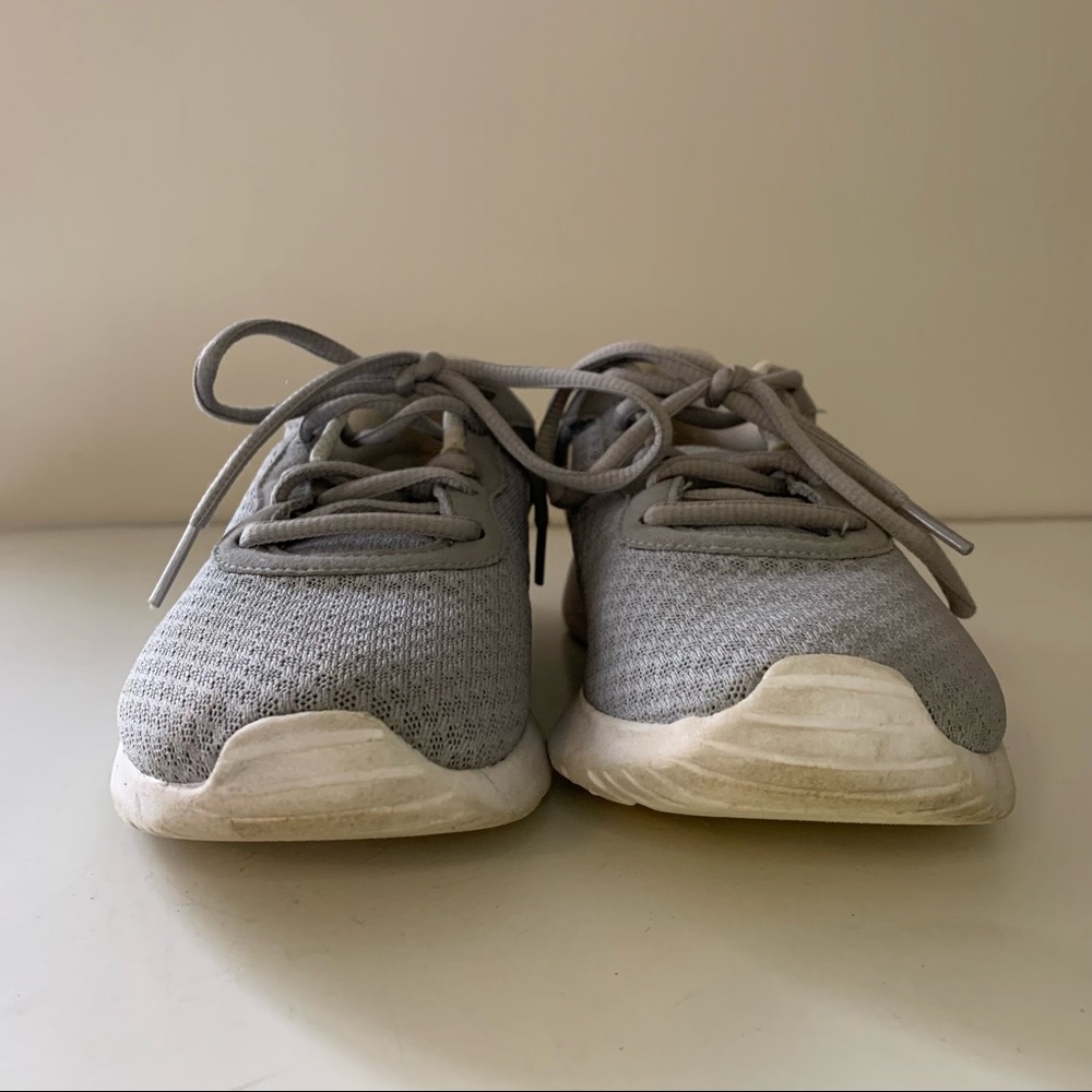 Nike Tanjun Grey / White Sneakers, W7 - Picture 5 of 14